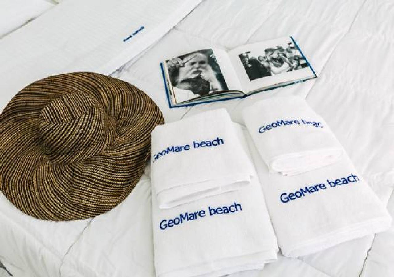 Geomare Beach House 莫诺利索斯 外观 照片